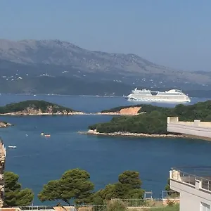 Helen's House Apartament Ksamil